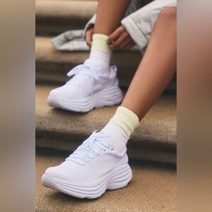 HOKA Bondi 8 Sneakers